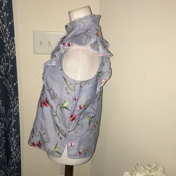 BCBGeneration Sleeveless Ruffle Embroidered Top - Picture 2 of 7